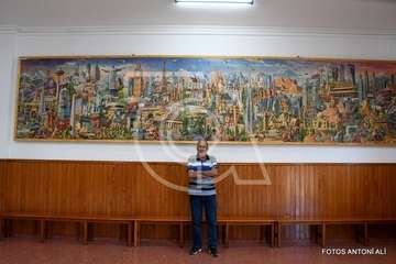 Presentanción en la sede del colectivo vecinal de Jiámar del puzzle más grande del mundo, montado por Tomás Torres/Antonio Alí.